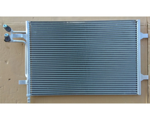 KEMP Радіатор кондиціонера Ford Fiesta 5 Fusion 1.6 TDCI 583*373