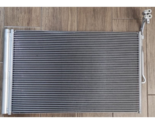 KEMP Радіатор кондиціонера VW Touareg 3.0-4.2 10 721*458