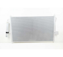 KEMP Радіатор кондиціонера VW Transporter T4 91-03 682*308 701820413D