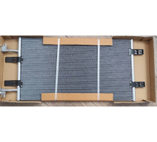 KEMP Радіатор кондиціонера Renault Trafic 2.5 01 740*391*16 (без осушувача) 8200019382