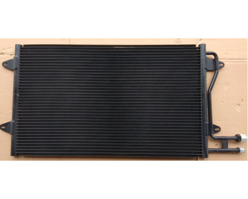 KEMP Радіатор кондиціонера VW LT28-46 2.5TDI 96 610*377