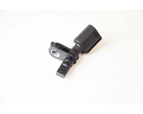 KEMP Датчик ABS VW Audi Skoda Seat R 03 (перед) правий