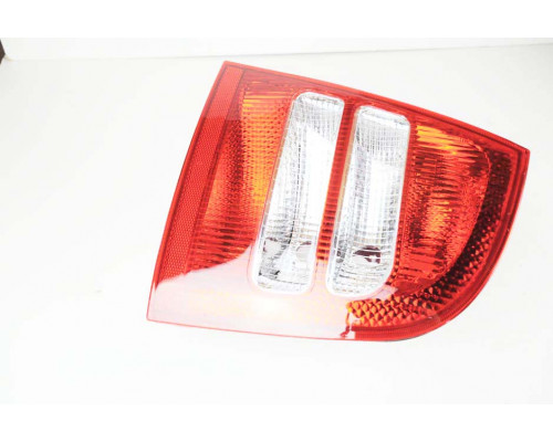 KEMP Фонарь зовнішній SKODA OCTAVIA 96 R правий