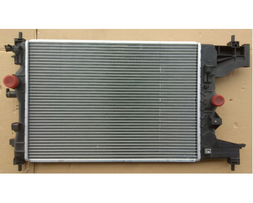 KEMP Радіатор Opel Astra J Zafira C Chevrolet Cruze мех AC+/- 580*388 09 плоскі соти