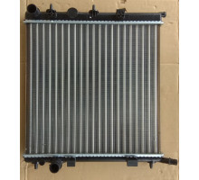 KEMP Радіатор Peugeot 1007 207 Citroen C2 C3 03 380*402 1330C0