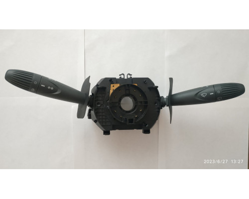 Перемикач підрульовий (повороти, світло, ст.очищувач) Fiat Doblo 01->