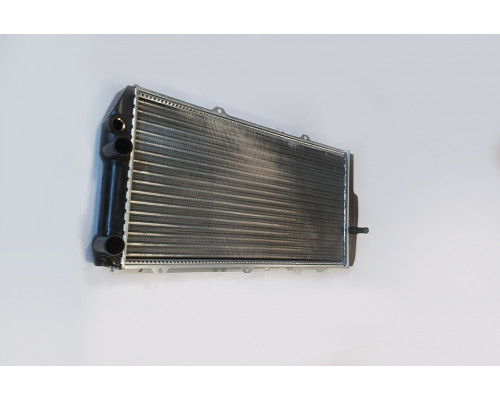 KEMP Радіатор Audi-100 83-91 5-циліндровий турбо/AC+ 617*310