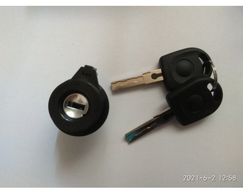 KEMP Личинка замка запалювання VW GOLF6. AUDI SKODA 06