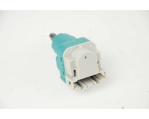 KEMP Вимикач стоп-сигналу (лягушка гальмівна) VW/Audi Skoda 96-. (4PIN)