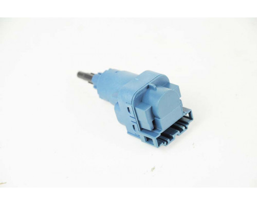 KEMP Вимикач стоп-сигналу (лягушка гальмівна) VW/Audi Skoda 96-. (2PIN)