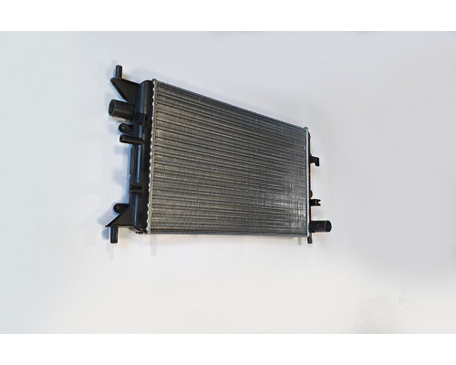 KEMP Радіатор Ford Escort 94-95 1,4 500*320