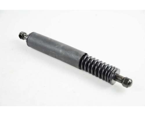 KEMP Амортизатор кришки багажника Porsche Cayenne 03 253*67 1900N (пружина газова)