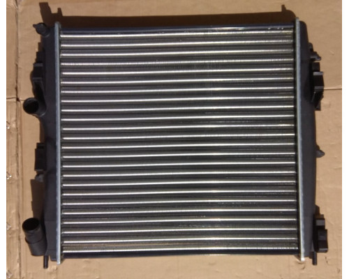 KEMP Радіатор Renault Kangoo 01 460*470