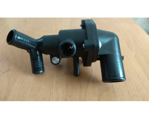 KEMP Корпус термостата з термостатом Ford Transit V347 2.4 TDCI 2006