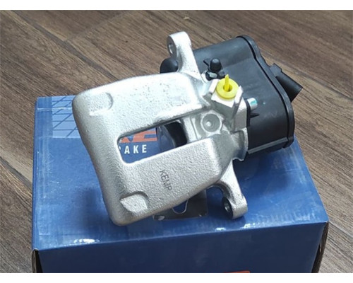 KEMP Супорт задній VW CC Passat, Tiguan10 R (ел.привід ст.торм.) правий