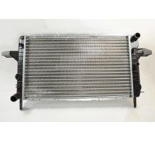 KEMP Радіатор Ford Sierra 87-93 1.6-1.8 CVH 2.0 DOHC 600*370 6186886