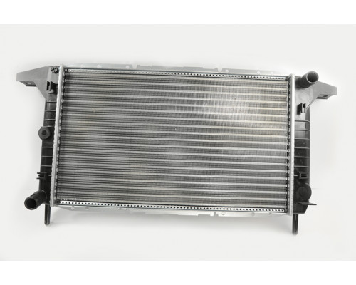 KEMP Радіатор Ford Scorpio 1:2 86-98 M/T мех.-2,0 DОНС 2.3-2.9 V6 600*390