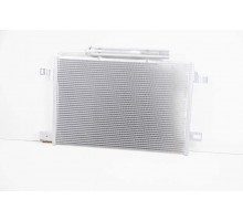 KEMP Радіатор кондиціонера MB W 169 04-12 W 245 05-11 640*404 Код запчастини: 77648493, 1695000354