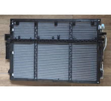 KEMP Радіатор кондиціонера MB S221 CDI 05 647*435 Код запчастини: 77648501, 2215000754