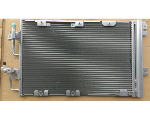 KEMP Радіатор кондиціонера Opel Astra H Zafira B Turbo 04 587*380