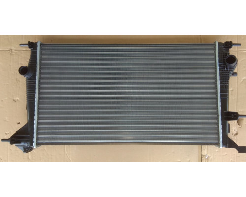 KEMP Радіатор Renault Megan 3 1.6-2.0 DCI 10 (650*390)