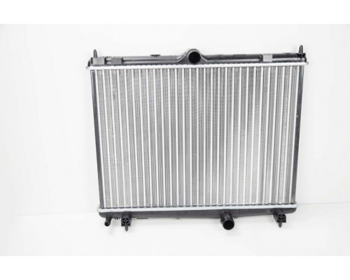 KEMP Радіатор Peugeot 407.508 1.6HDI 2.2 Citroen C5 1.6:2.0HDI 08р. 567*380