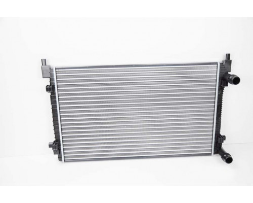 KEMP Радіатор Skoda Oktavia Fabia VW Golf 7 12