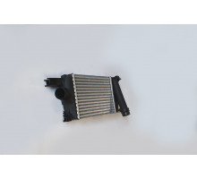 KEMP Радіатор інтеркулер Renault Dacia 1.2 1.5DCI 12 14461B680C