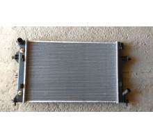 KEMP Радіатор HYUNDAI Elantra 2016 плоскі соти АКПП 25310F2100