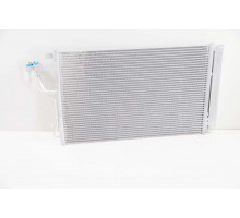 KEMP Радіатор кондиціонера HYUNDAI Elantra 2013 976063X600