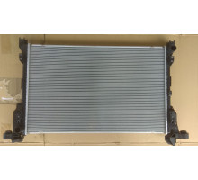 KEMP Радіатор Renault Trafic 3 Opel Vivaro 14 748*471 (пл соти) 214104966R