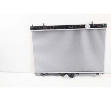 KEMP Радіатор MITSUBISHI OUTLANDER (CU2, 5W) (03-) 425 x 688 x 26 мм плоскі соти 628964