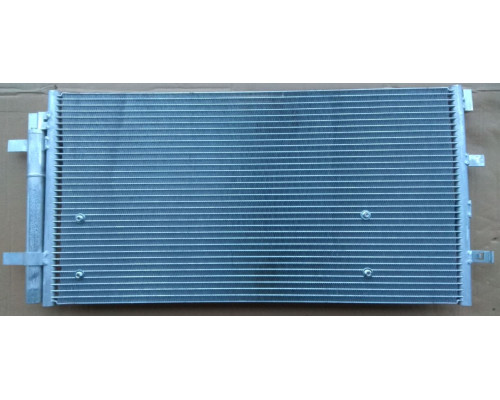 KEMP Радіатор кондиціонера Audi A4 A5 Q5 08р. 2,7-3,0 TDi 676 x 335 x 16 мм