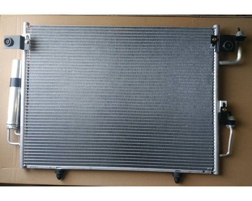 KEMP Радіатор кондиціонера MITSUBISHI PAJERO (V80, 90) (06-)