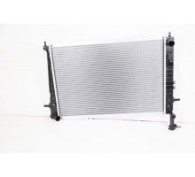 KEMP Радіатор HYUNDAI TUCSON (JM) (04-) AT 640 x 458 x 16 мм плоскі соти 67479