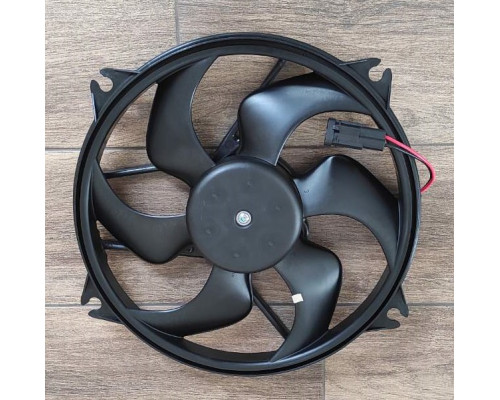 KEMP Мотор радіатора Citroen C4 04-10 Peugeot 307 00-07