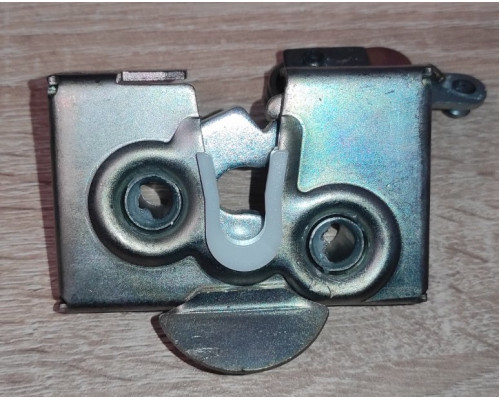 KEMP Замок лівої сдвижної двері VW T3 (торцевий) L