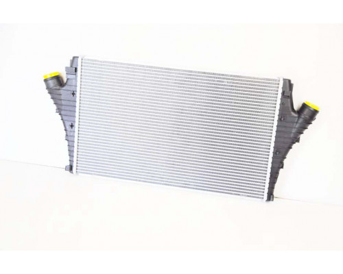 KEMP Радіатор інтеркулера Opel Vectra C Signum 2.2 02-08