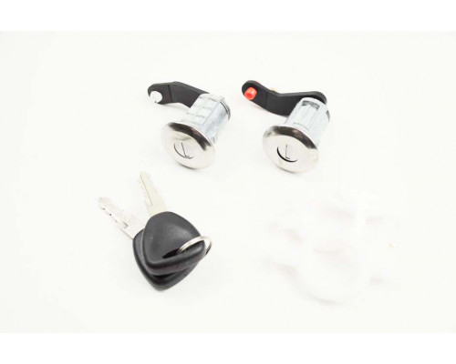 KEMP Комплект замків з ключем Renault Master II (личинки 2 шт)