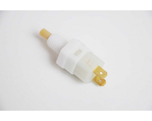 KEMP Вимикач стоп-сигналу (гальмівна «жабка») Opel Kadet Vectra Corsa B, Om