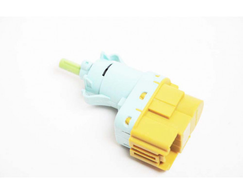 KEMP Вимикач стоп-сигналу Fiat Doblo 09-/Lancia/Tipo