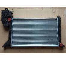 KEMP Радіатор Mercedes Sprinter 208-412 мех AC+97-06 680*408*42 9015003300