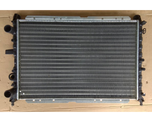 KEMP Радіатор Tipo/Dedra/Alfa155 '88-'99 558*377*34