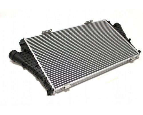 Радіатор інтеркулер Opel Vectra C Signum 1,9 CDTI Fiat Croma 1.9 D 04>A/T