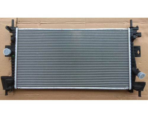 Радіатор Ford Focus mk3 11-14 2.0